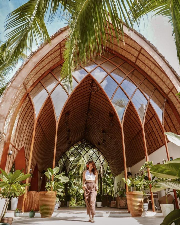 Tropical Temple Siargao Resort เจเนอรัลลูนา ภายนอก รูปภาพ