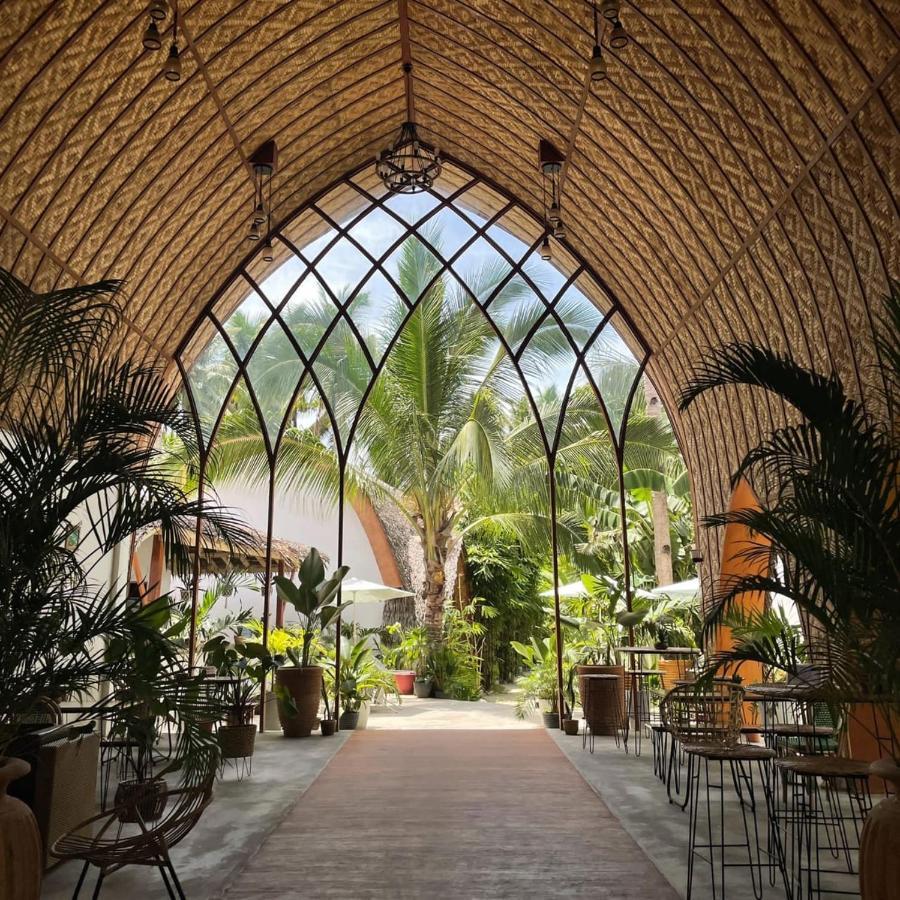Tropical Temple Siargao Resort เจเนอรัลลูนา ภายนอก รูปภาพ