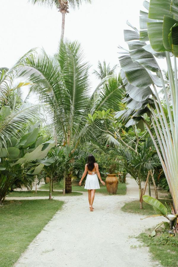 Tropical Temple Siargao Resort เจเนอรัลลูนา ภายนอก รูปภาพ