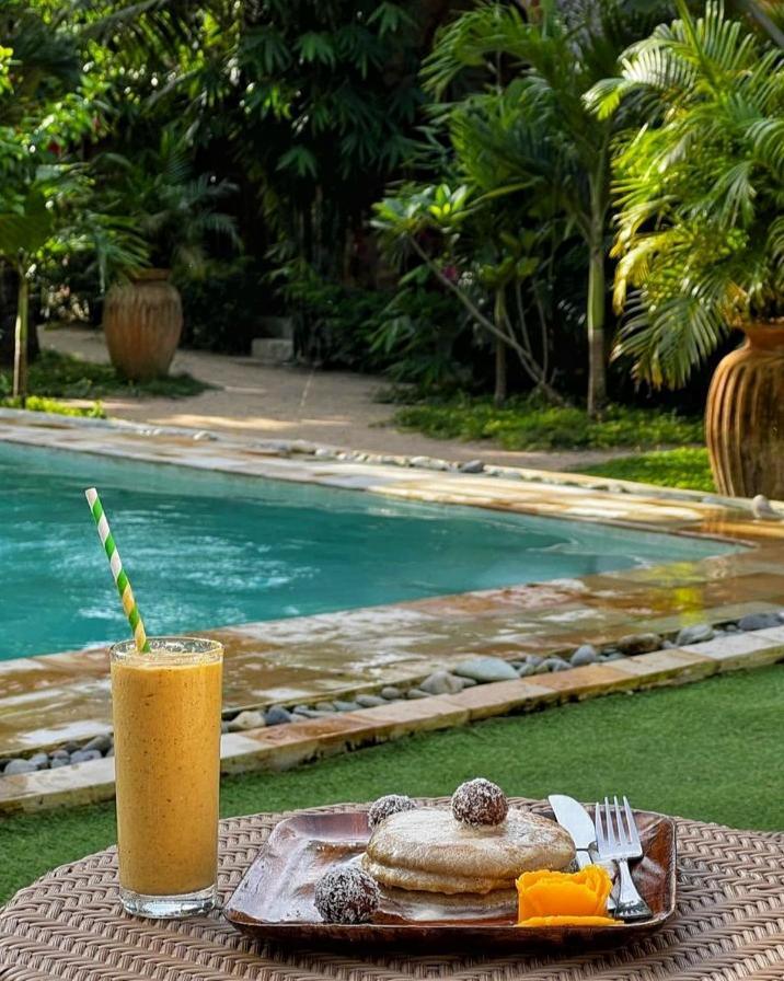 Tropical Temple Siargao Resort เจเนอรัลลูนา ภายนอก รูปภาพ