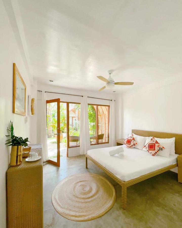 Tropical Temple Siargao Resort เจเนอรัลลูนา ภายนอก รูปภาพ